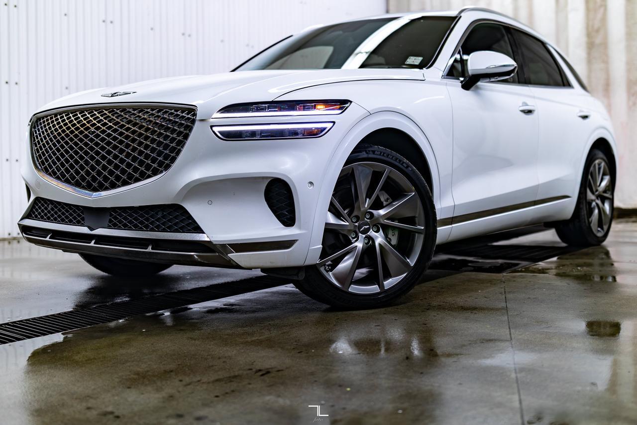 2024 Genesis GV70 AWD Prestige Leather Roof Nav BCam Red Deer AB