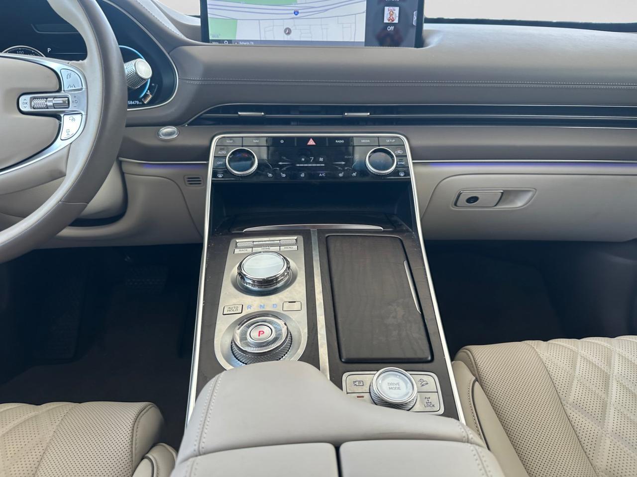 2024 Genesis GV80  Selma TX