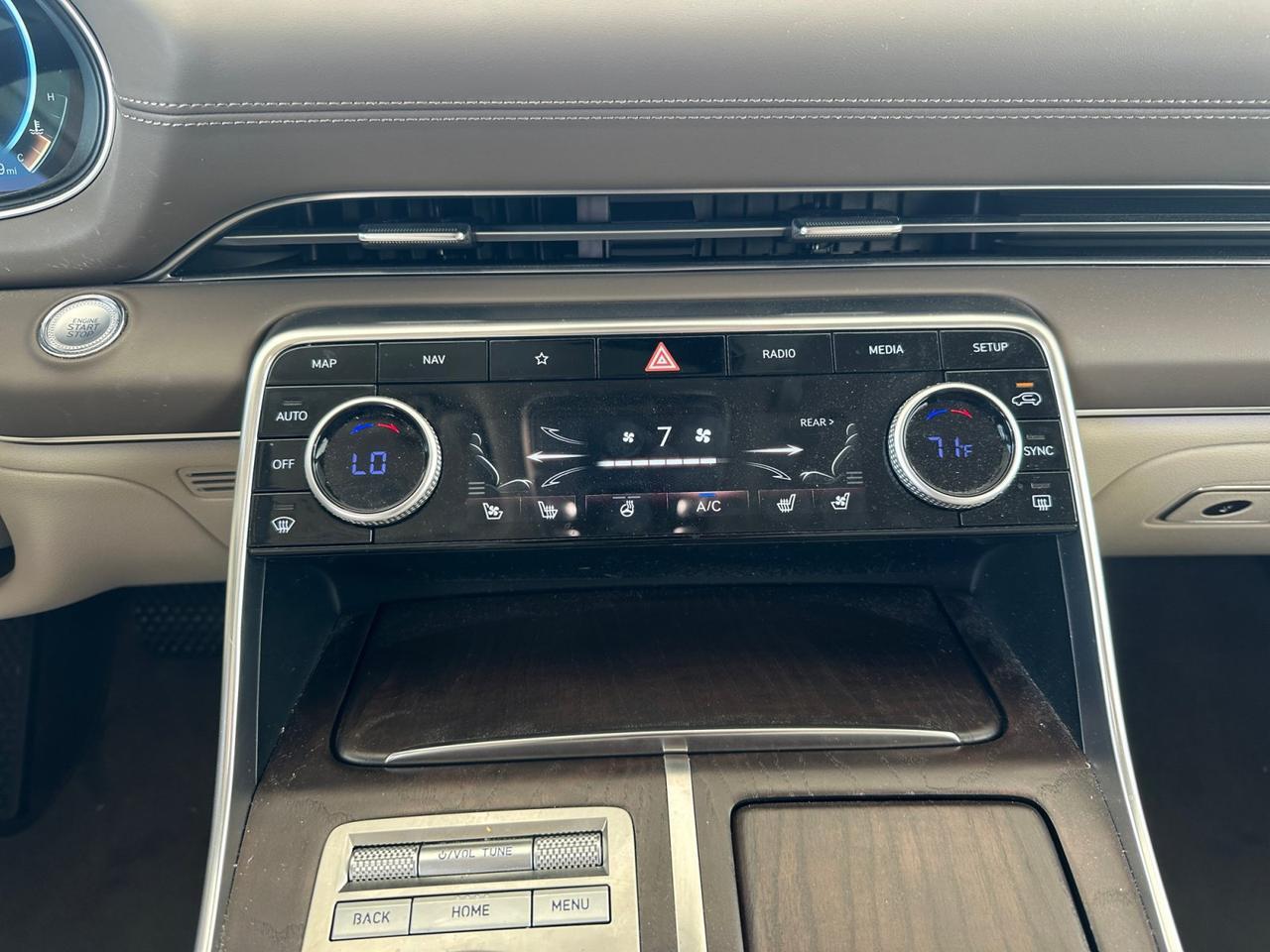 2024 Genesis GV80  Selma TX