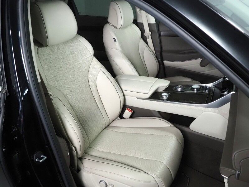 2024 Genesis GV80 2.5T Prestige AWD *HEADS-UP DISPLAY, NAVIGATION, ADAPTIVE CRUISE, SAFETY ALERTS, 360 CAMERAS, PANORAMA MOONROOF, LEATHER, CLIMATE MASSAGE SEATS, HEATED STEERING, LEXICON AUDIO, WIRELESS CHARGING