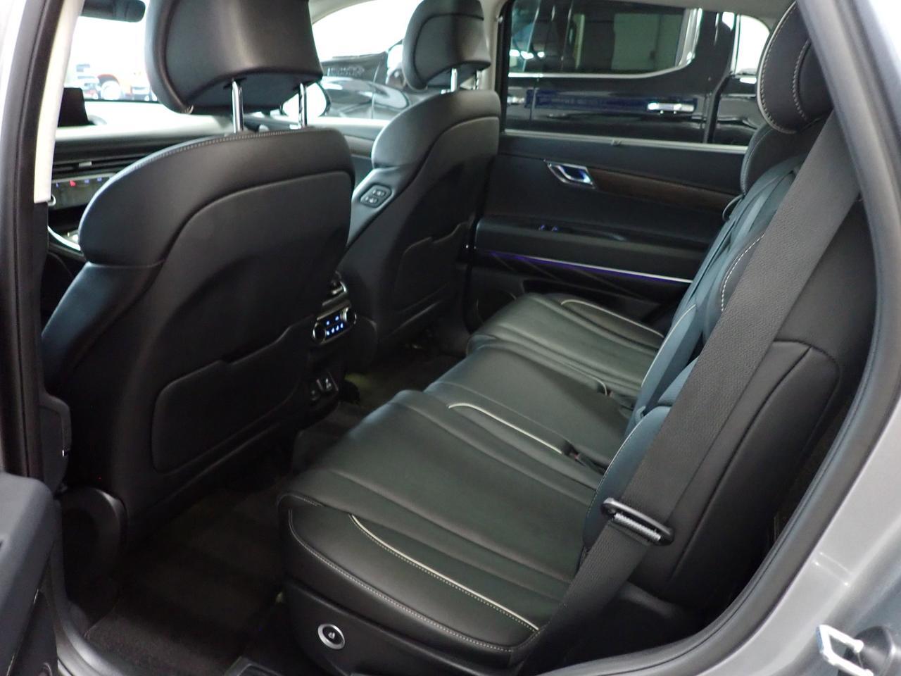 2024 Genesis GV80 3.5T Advanced AWD LEATHER NAVI SUNROOF Listowel ON