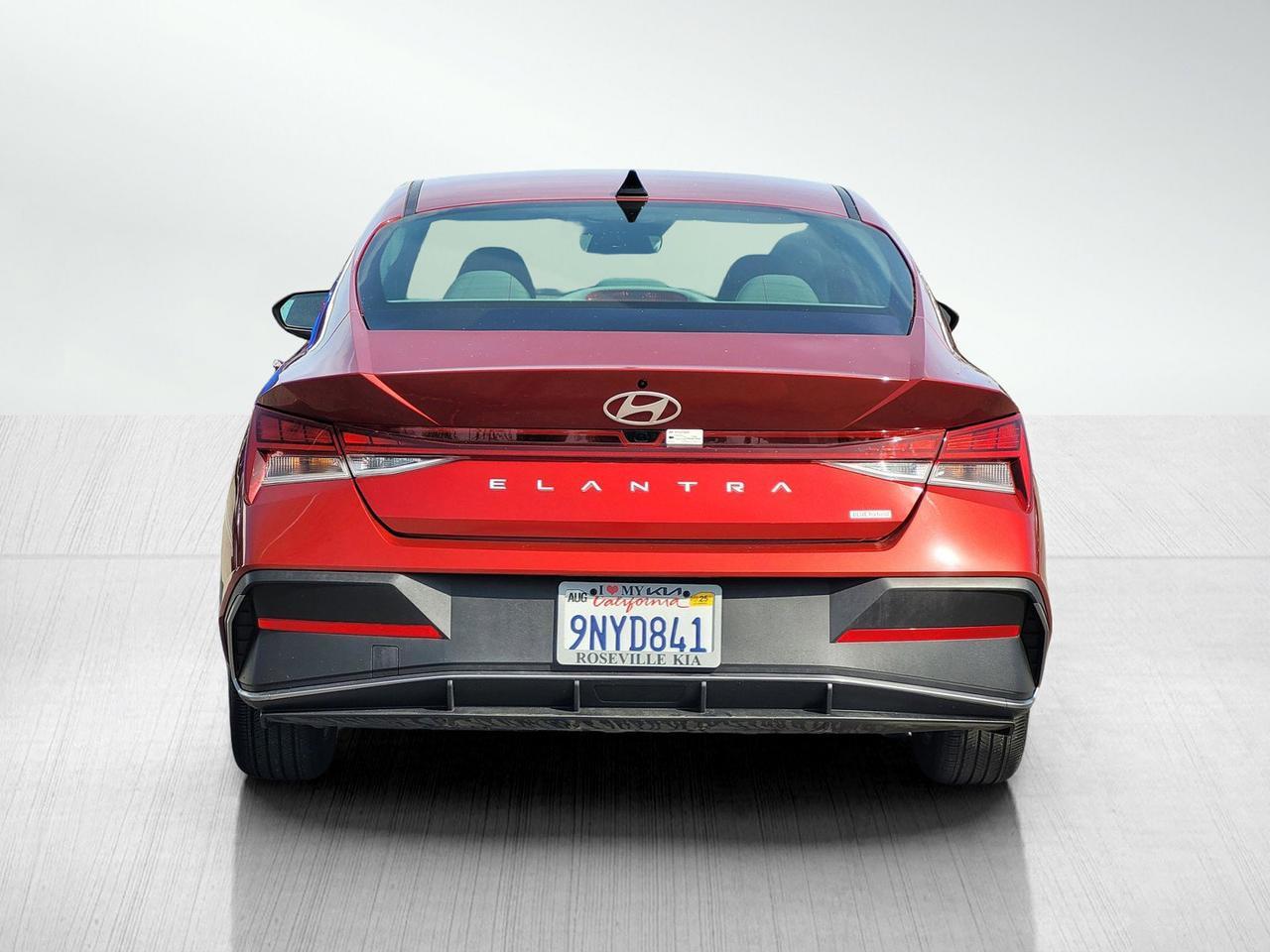 2024 HYUNDAI ELANTRA HYBRID BLUE Roseville CA