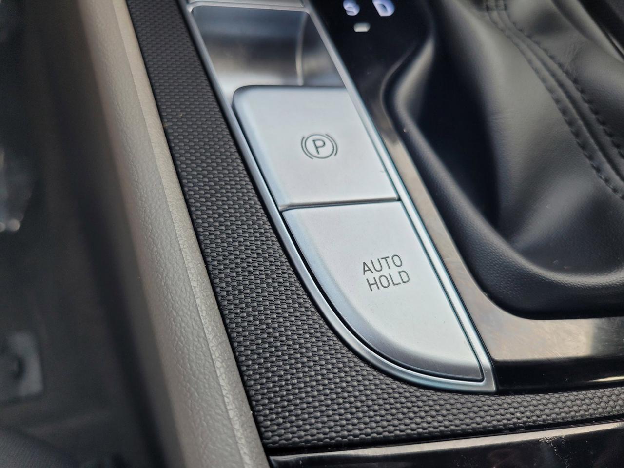 2024 HYUNDAI ELANTRA HYBRID BLUE Roseville CA