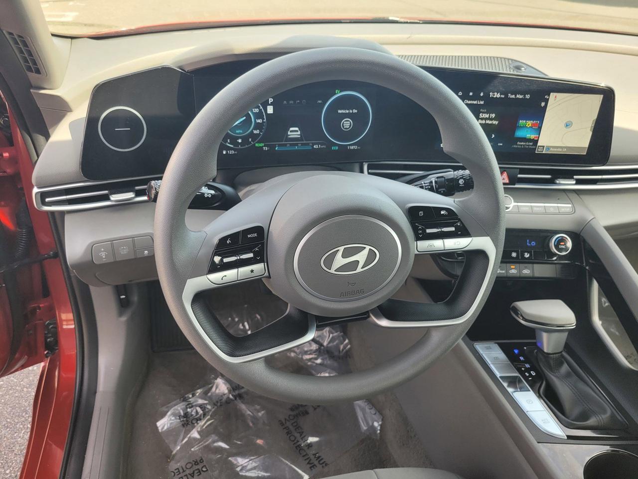 2024 HYUNDAI ELANTRA HYBRID BLUE Roseville CA