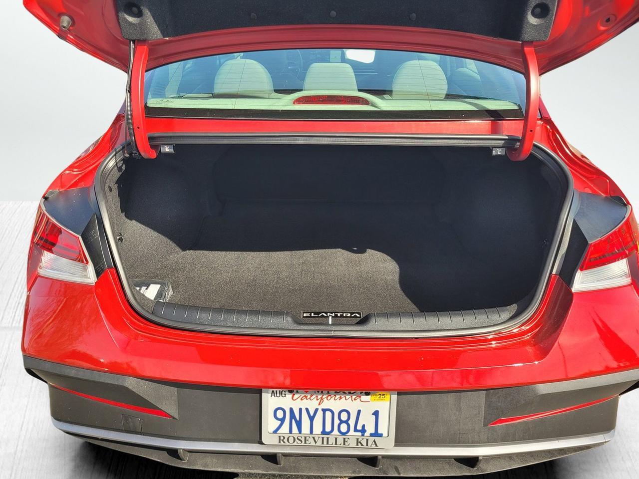 2024 HYUNDAI ELANTRA HYBRID BLUE Roseville CA