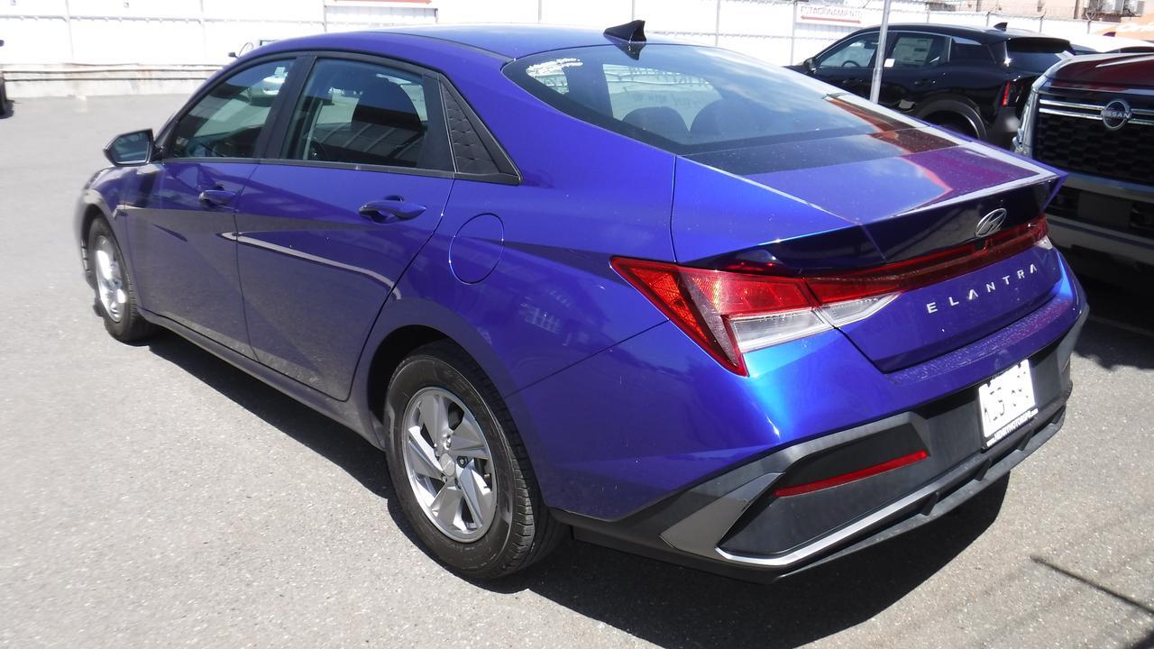 2024 HYUNDAI ELANTRA SE