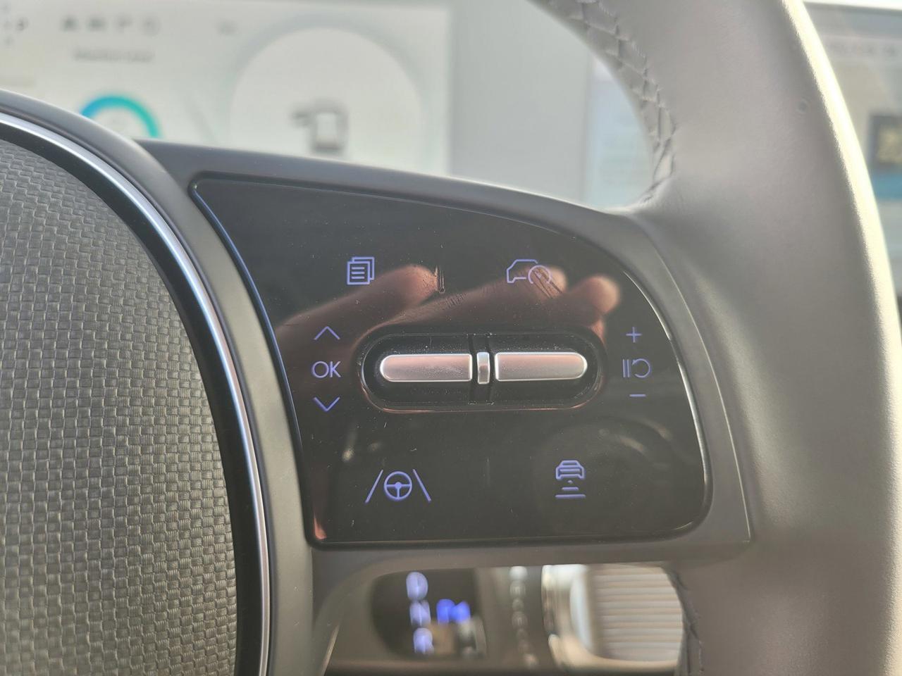 2024 HYUNDAI IONIQ 5 SE STANDARD RANGE Roseville CA