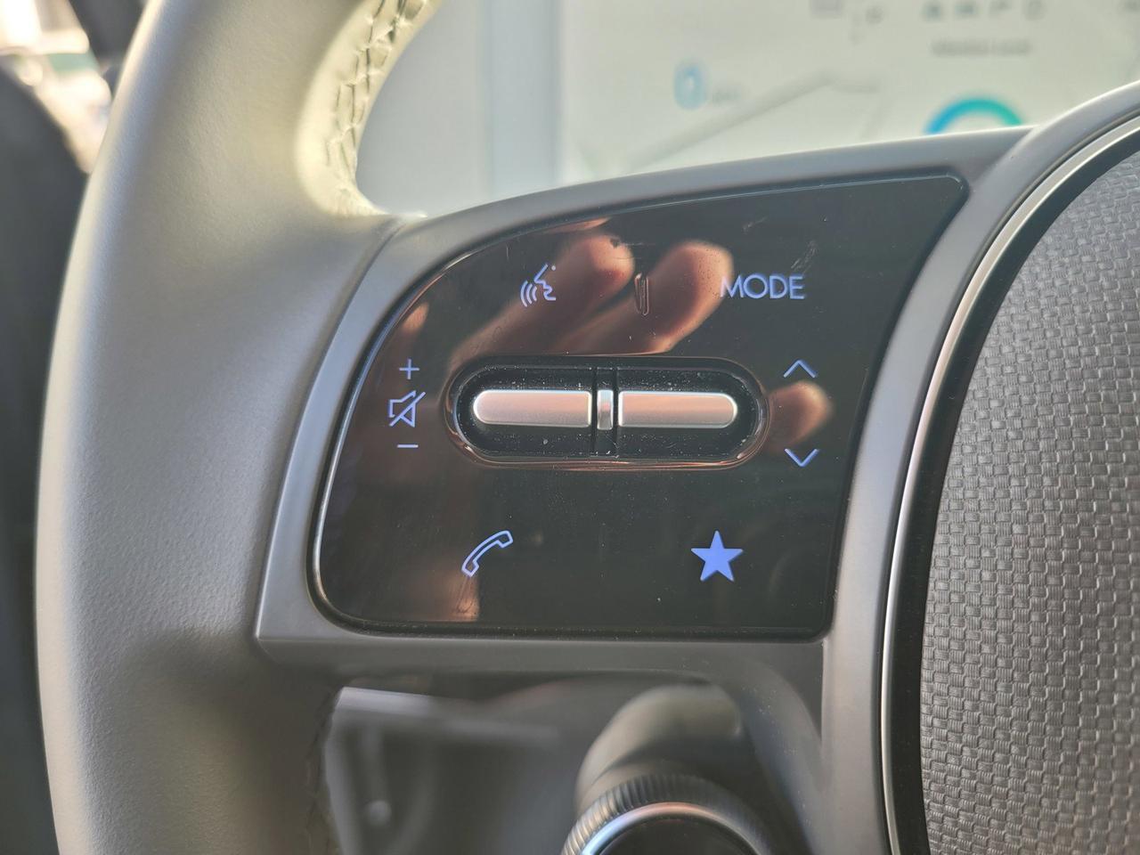 2024 HYUNDAI IONIQ 5 SE STANDARD RANGE Roseville CA