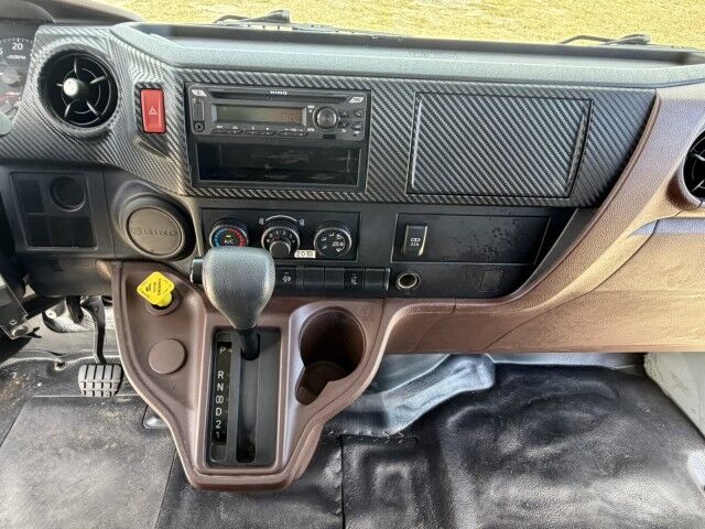 2024 Hino L6 24' Dry Box Truck with 3,000 Lbs. Lift Gate Homestead FL