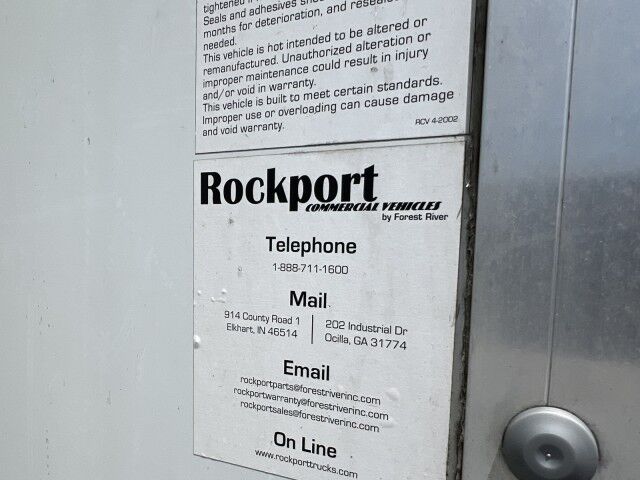 2024 Hino L6 24' Dry Box Truck with 3,000 Lbs. Lift Gate Homestead FL