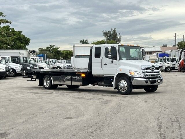 2024 Hino L6 Extended Cab 22&apos; Jerr-Dan Rollback Car Carrier Truck