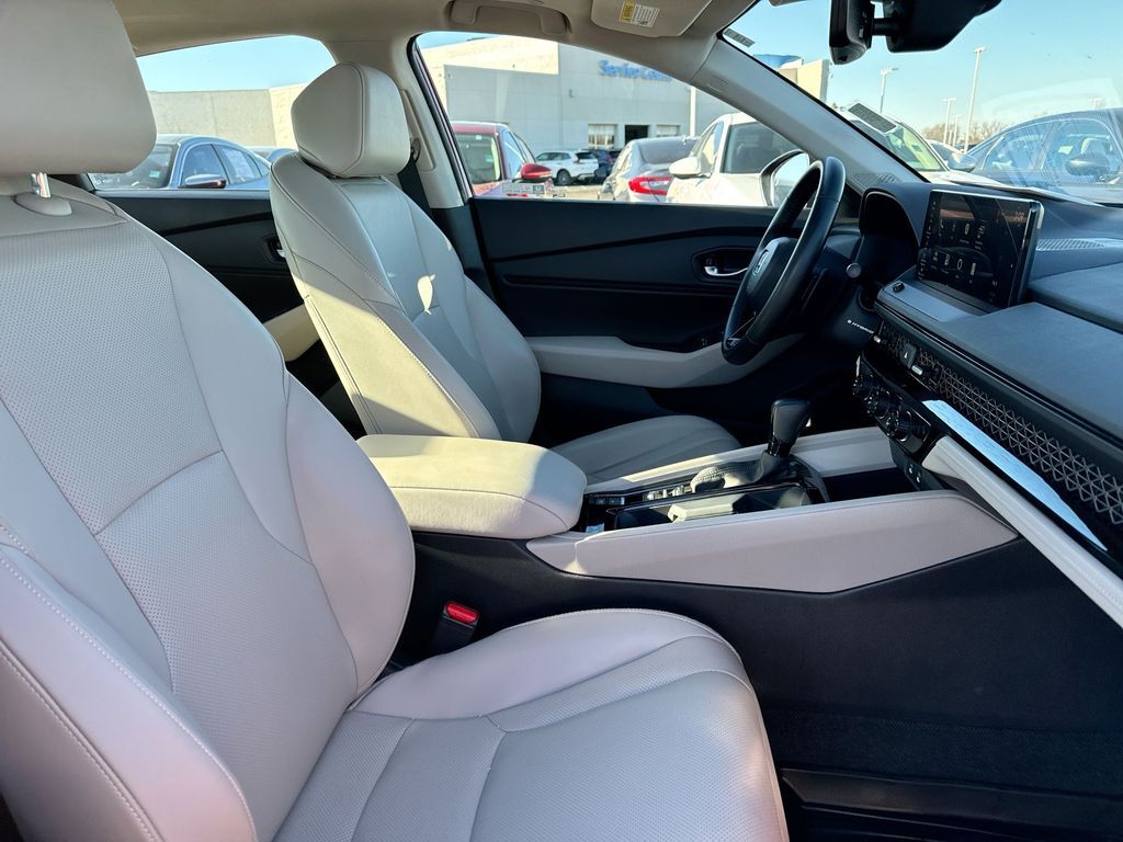 2024 Honda Accord Hybrid EX-L - Photo 24