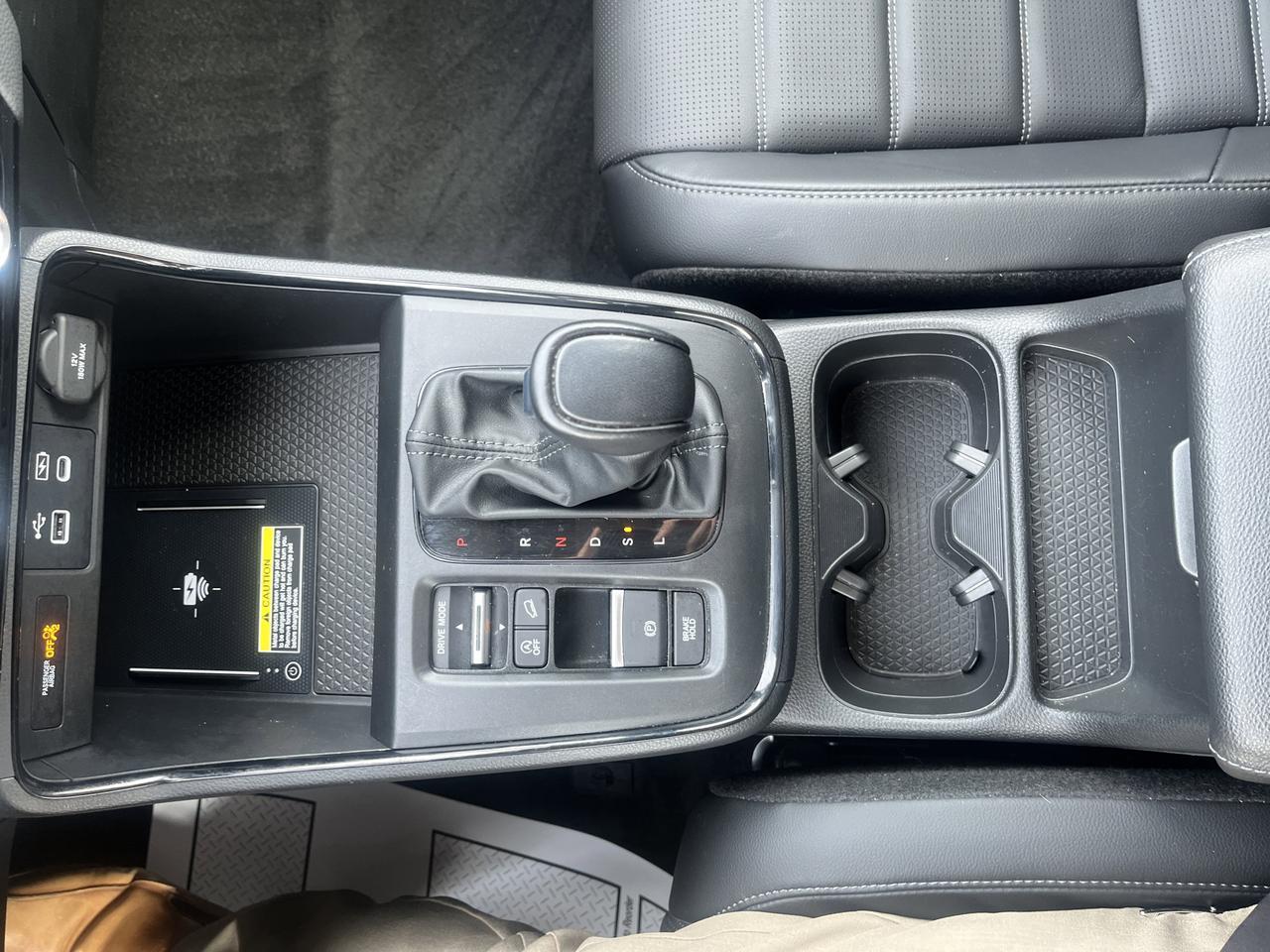 2024 Honda CR-V EX-L AWD w/AdptvCrz Sunroof HeatedMemoryLeatherSeats Saukville WI