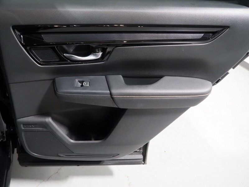 2024 Honda CR-V Hybrid Sport Touring AWD *NAVIGATION, ADAPTIVE CRUISE, SAFETY ALERTS, BACKUP-CAMERA, COLOR TOUCHSCREEN, MOONROOF, LEATHER, HEATED SEATS/STEERING, REMOTE START, POWER LIFTGATE, BOSE, WIRELESS CHARGING, ANDROID & APPLE Round Rock TX