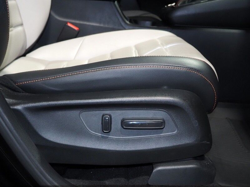 2024 Honda CR-V Hybrid Sport Touring AWD *NAVIGATION, ADAPTIVE CRUISE, SAFETY ALERTS, BACKUP-CAMERA, COLOR TOUCHSCREEN, MOONROOF, LEATHER, HEATED SEATS/STEERING, REMOTE START, POWER LIFTGATE, BOSE, WIRELESS CHARGING, ANDROID & APPLE Round Rock TX