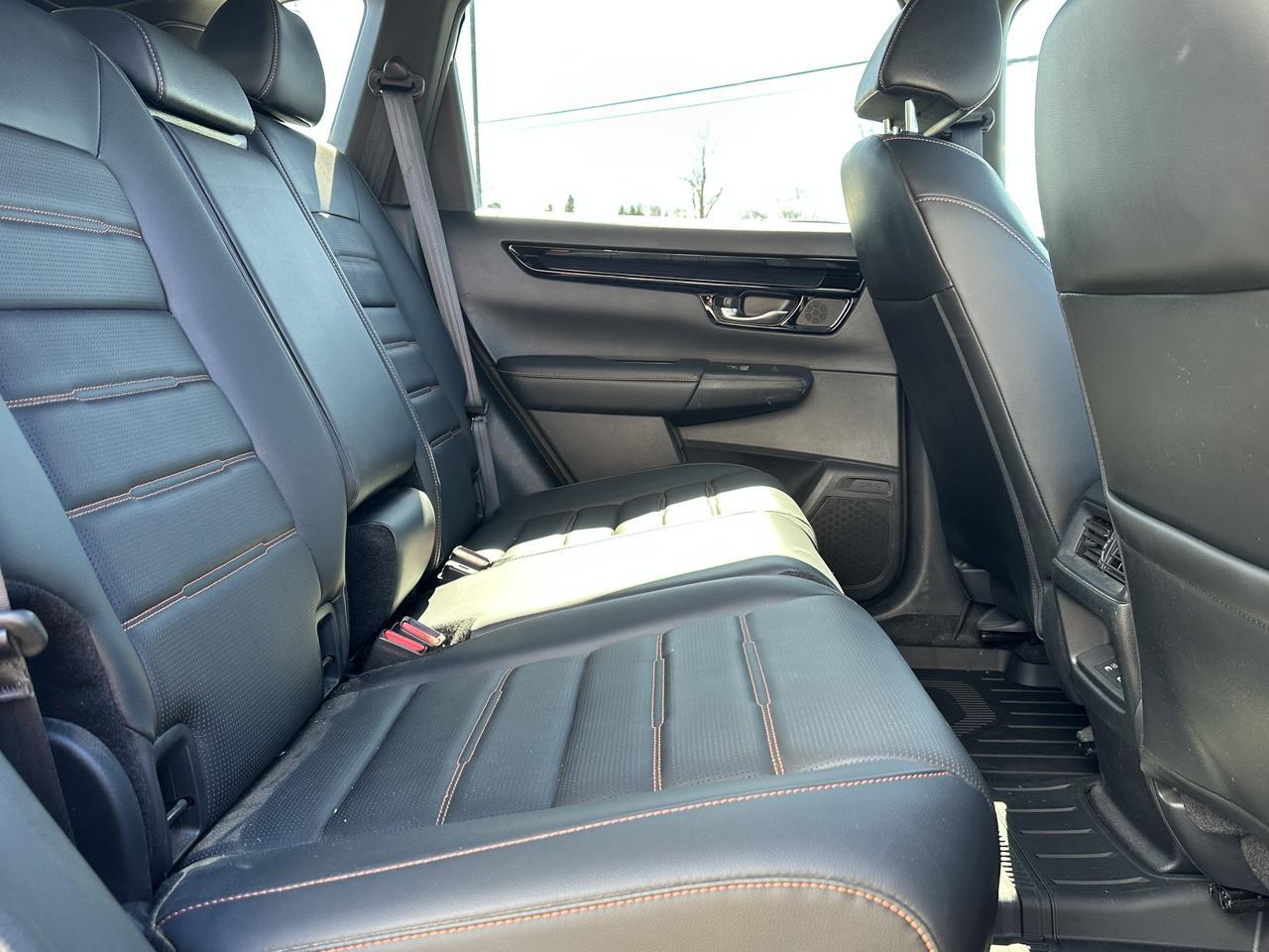 2024 Honda CR-V Hybrid Touring | Leather | Heated Seats & Wheel | Sun Roof | Two Sets Wheel & Tire Redwater AB