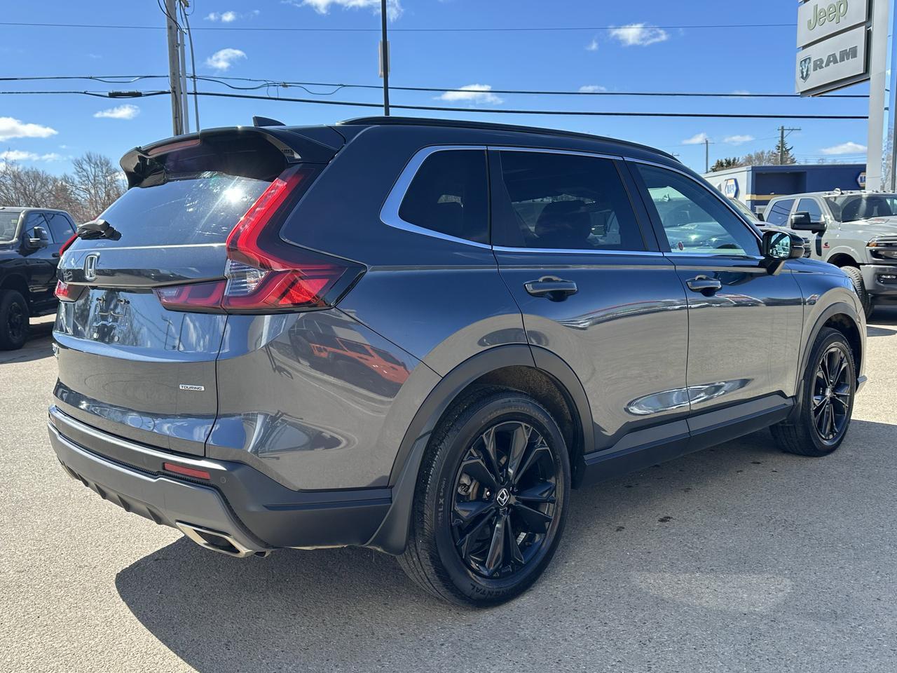 2024 Honda CR-V Hybrid Touring | Leather | Heated Seats & Wheel | Sun Roof | Two Sets Wheel & Tire Redwater AB