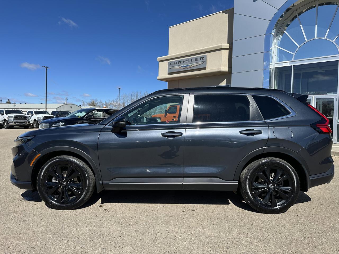 2024 Honda CR-V Hybrid Touring | Leather | Heated Seats & Wheel | Sun Roof | Two Sets Wheel & Tire Redwater AB