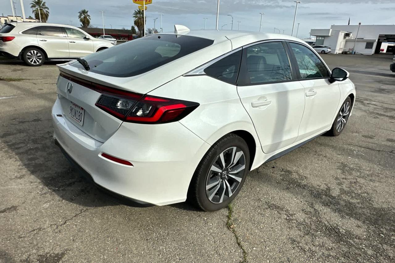 2024 Honda Civic Hatchback EX-L