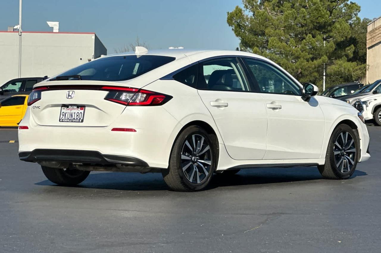 2024 Honda Civic Hatchback EX-L