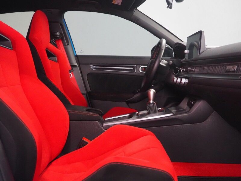 2024 Honda Civic Type R *6-SPD, NAVIGATION, ADAPTIVE CRUISE, SAFETY ALERTS, BACKUP-CAMERA, COLOR TOUCHSCREEN, KEYLESS ENTRY, 19 INCH WHEELS, LED HEADLIGHTS, BOSE, WIRELESS CHARGING, ANDROID & APPLE Round Rock TX
