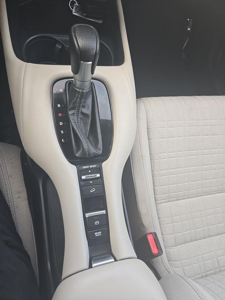 2024 Honda HR-V LX West Burlington IA
