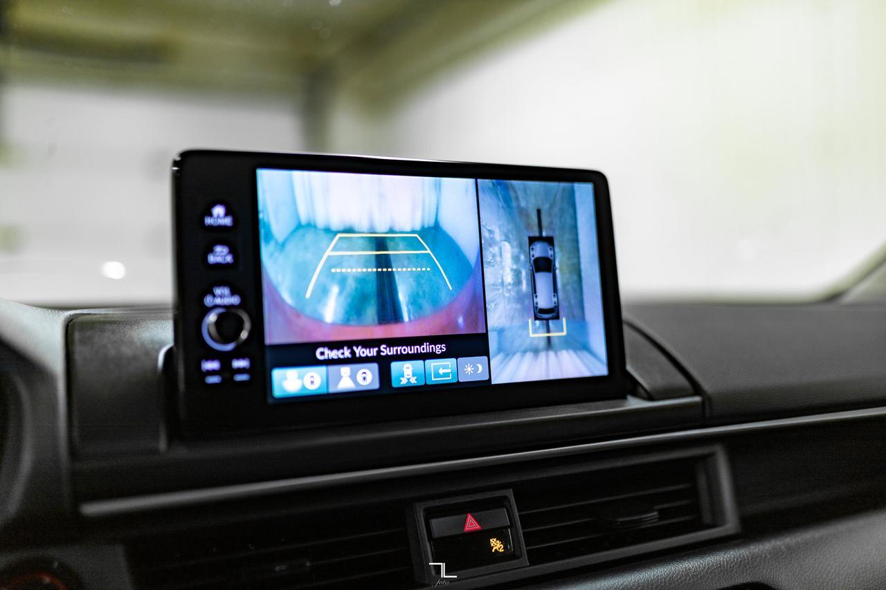 2024 Honda Pilot AWD Touring Leather Roof Nav BCam Red Deer AB