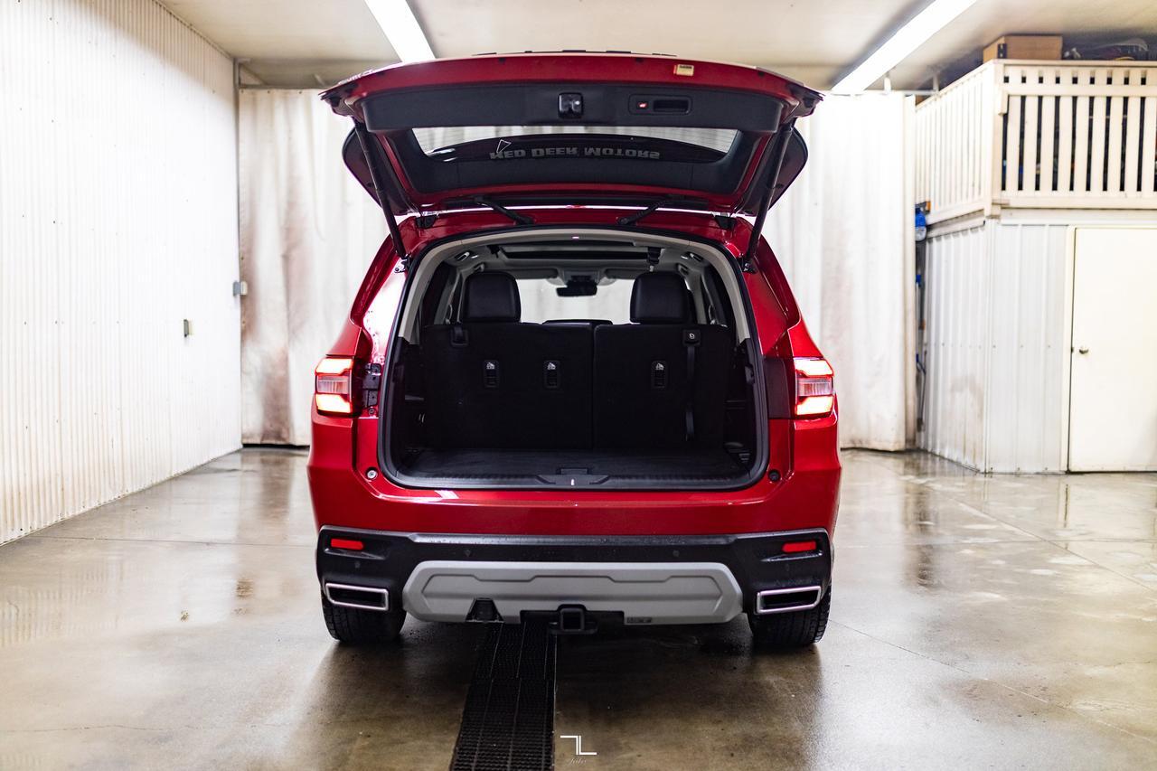 2024 Honda Pilot AWD Touring Leather Roof Nav BCam Red Deer AB