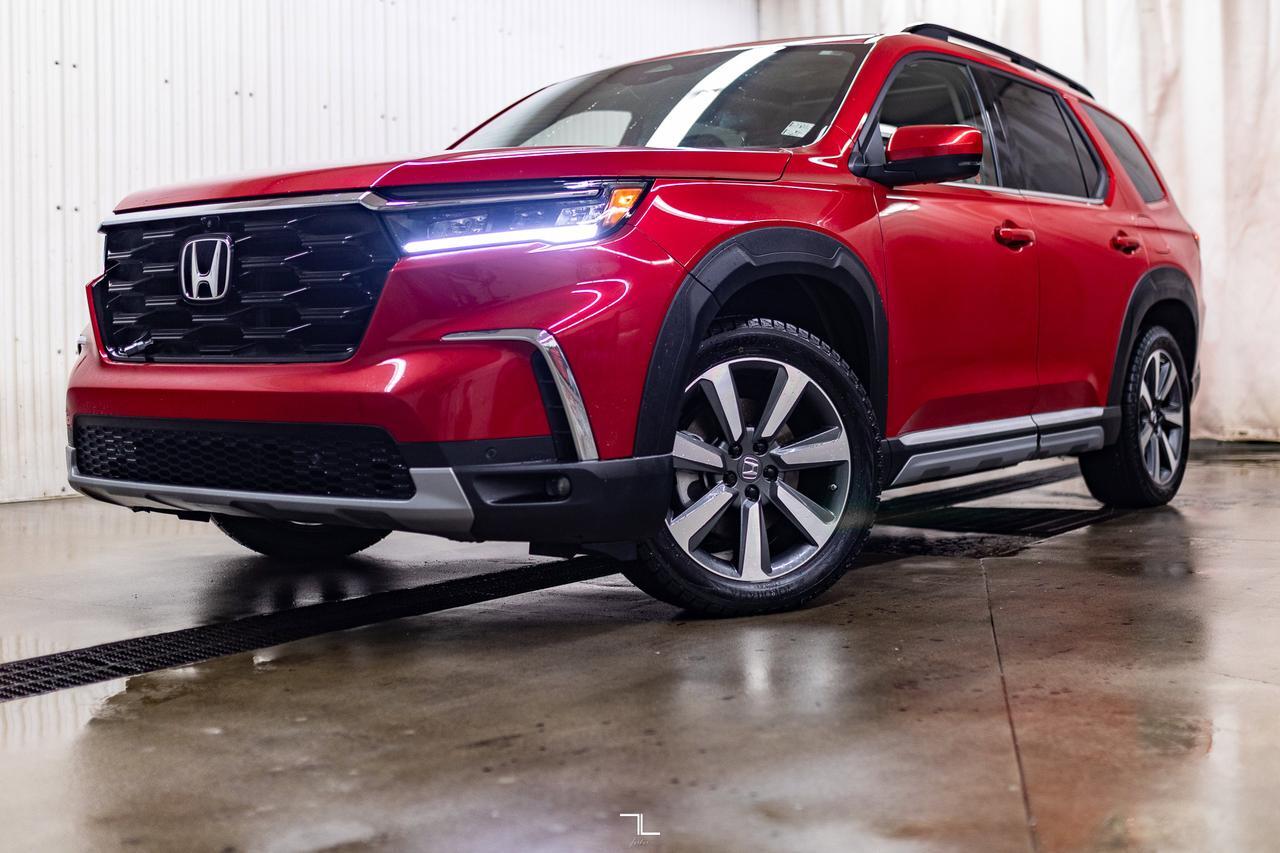 2024 Honda Pilot AWD Touring Leather Roof Nav BCam Red Deer AB