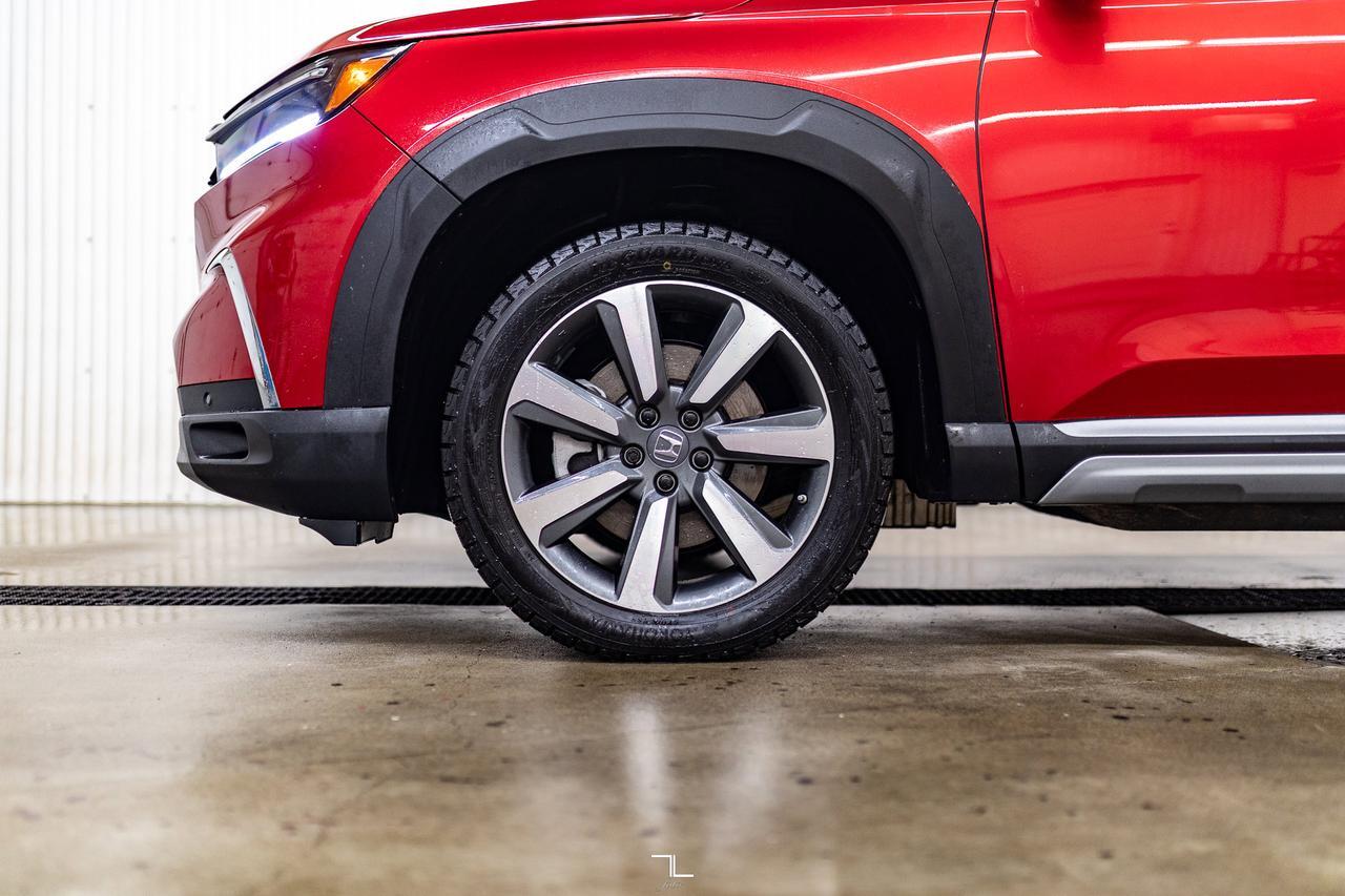 2024 Honda Pilot AWD Touring Leather Roof Nav BCam Red Deer AB