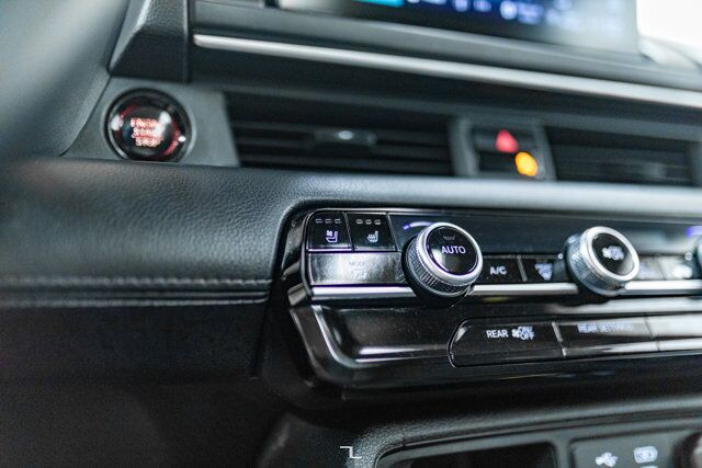 2024 Honda Pilot AWD Touring Leather Roof Nav BCam Red Deer AB