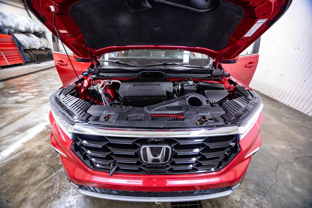 2024 Honda Pilot AWD Touring Leather Roof Nav BCam Red Deer AB