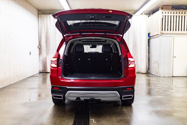 2024 Honda Pilot AWD Touring Leather Roof Nav BCam Red Deer AB