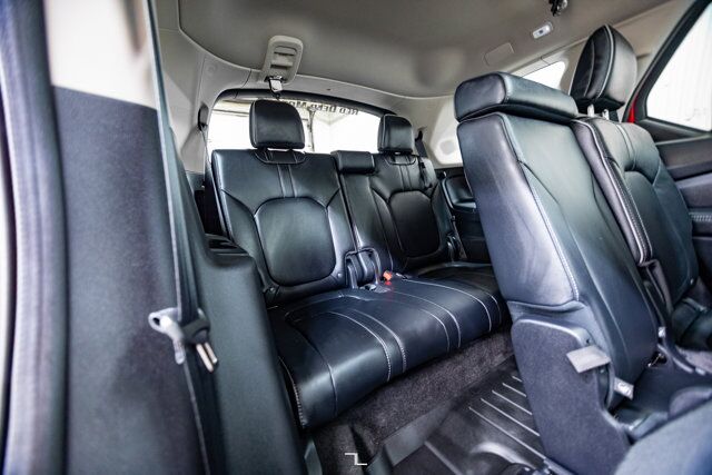 2024 Honda Pilot AWD Touring Leather Roof Nav BCam Red Deer AB