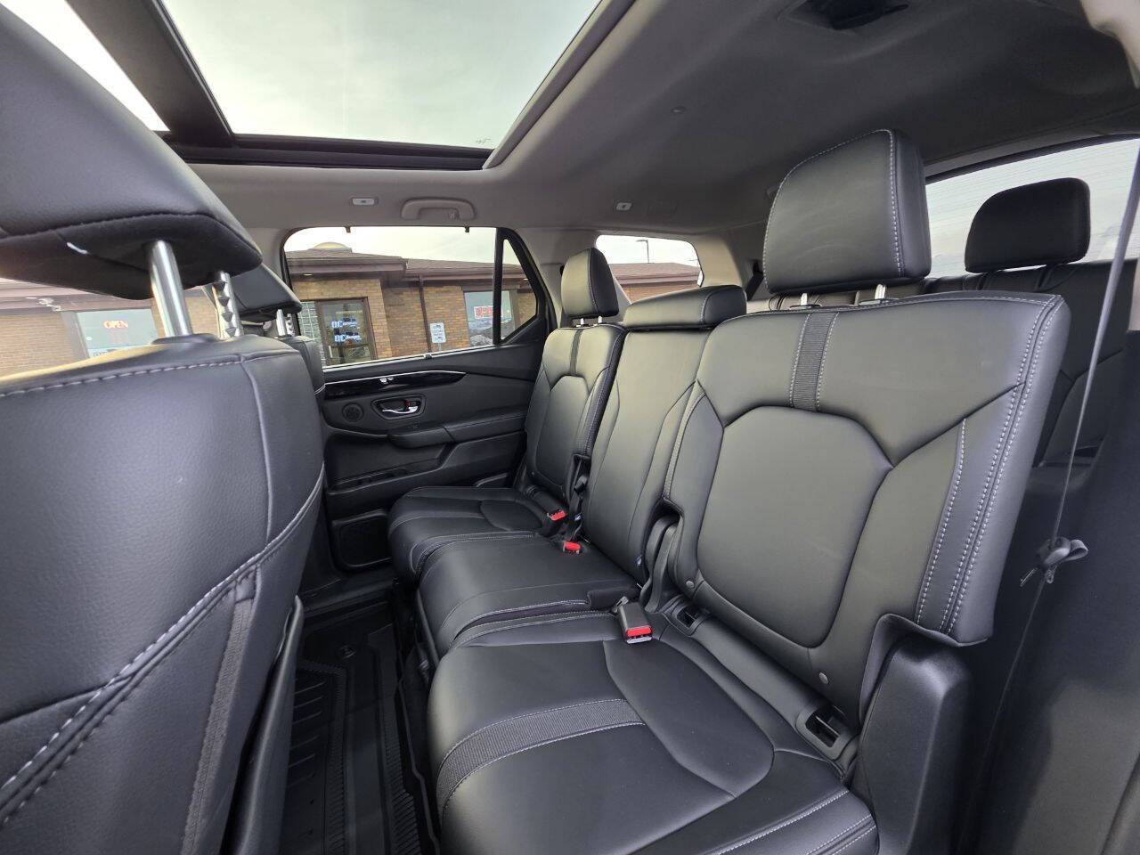 2024 Honda Pilot Touring AWD 4dr SUV Eldridge IA