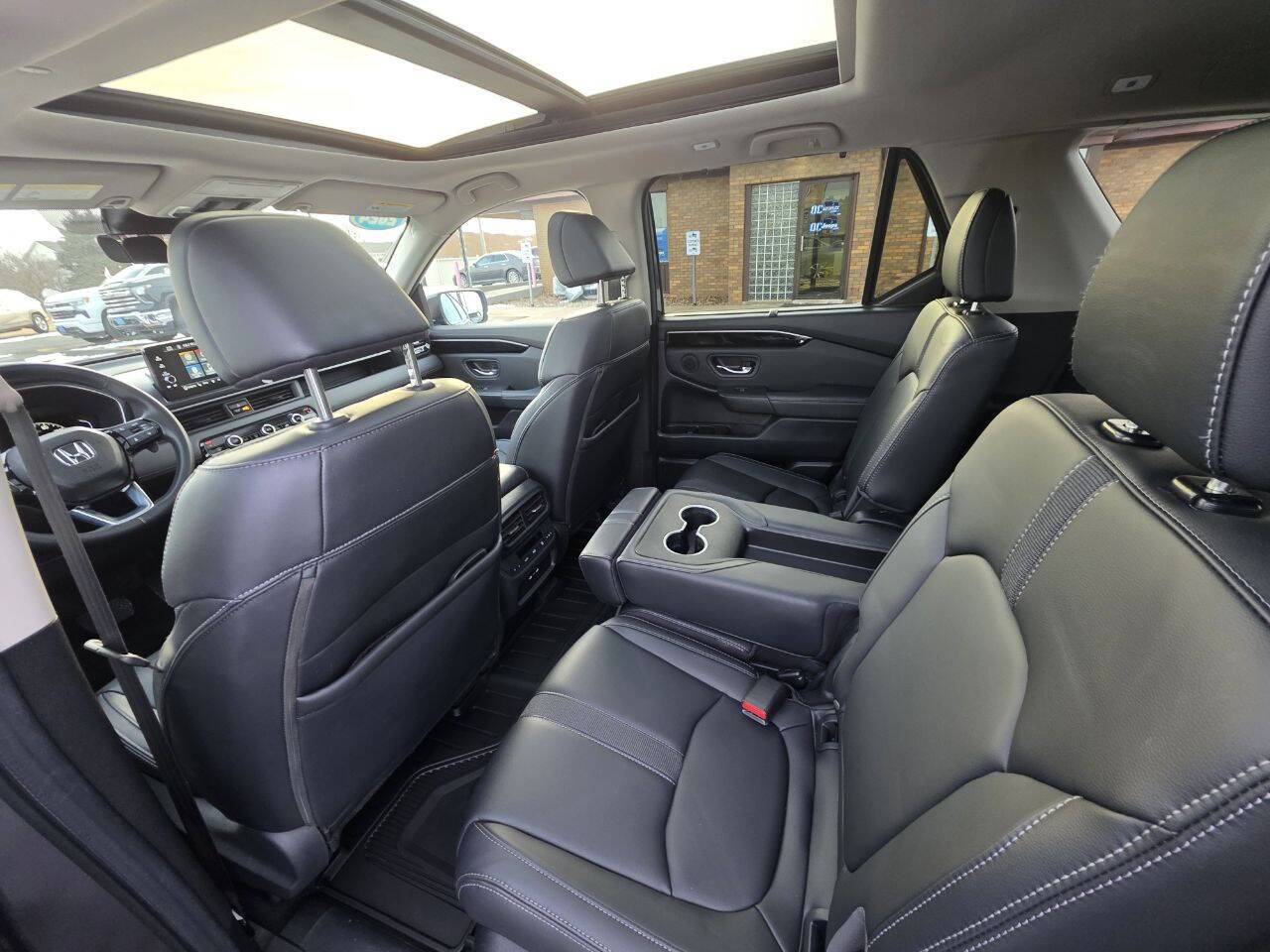 2024 Honda Pilot Touring AWD 4dr SUV Eldridge IA