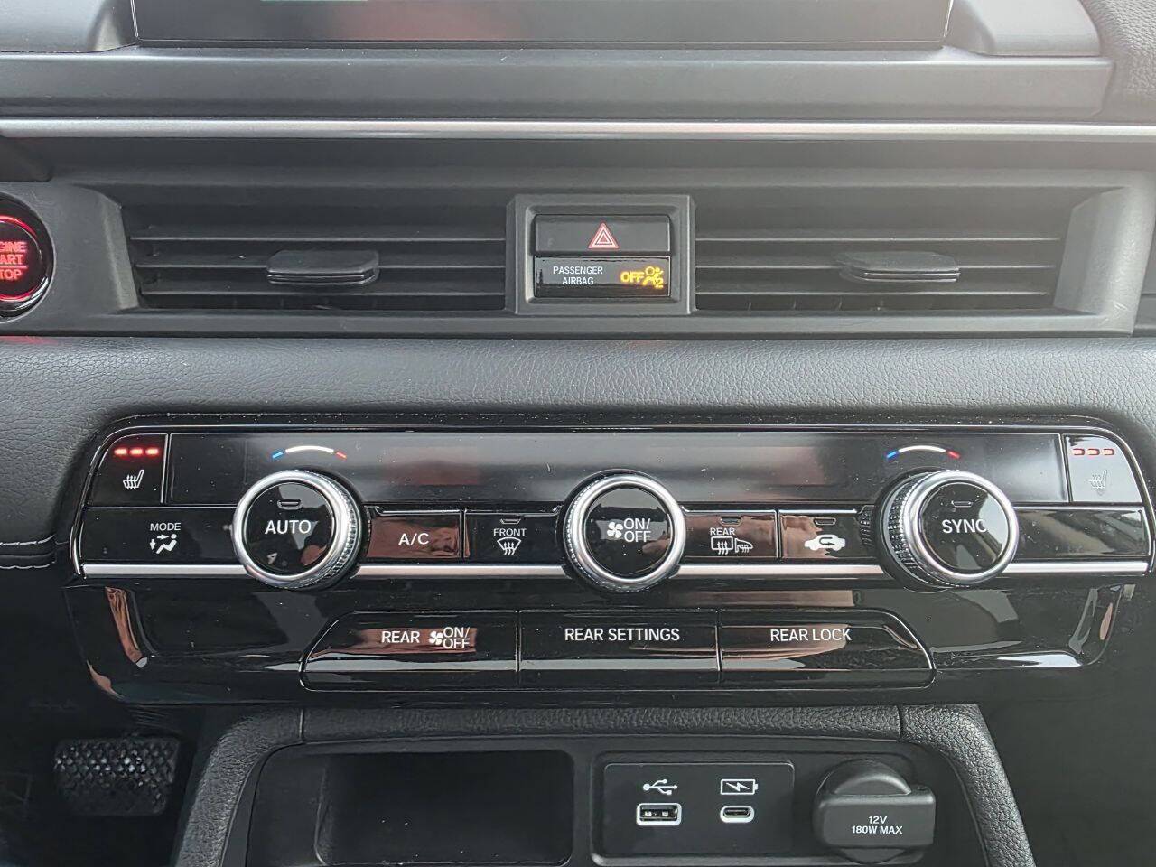 2024 Honda Pilot Touring AWD 4dr SUV Eldridge IA