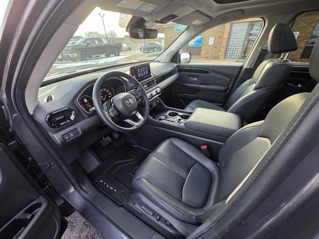 2024 Honda Pilot Touring AWD 4dr SUV Eldridge IA