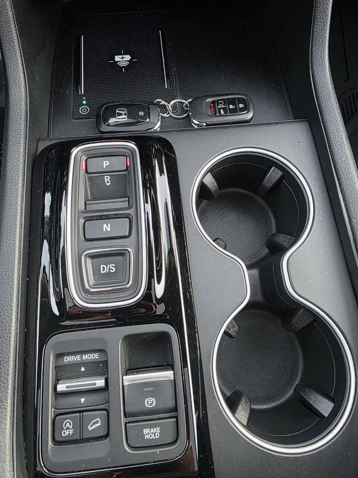 2024 Honda Pilot Touring AWD 4dr SUV Eldridge IA