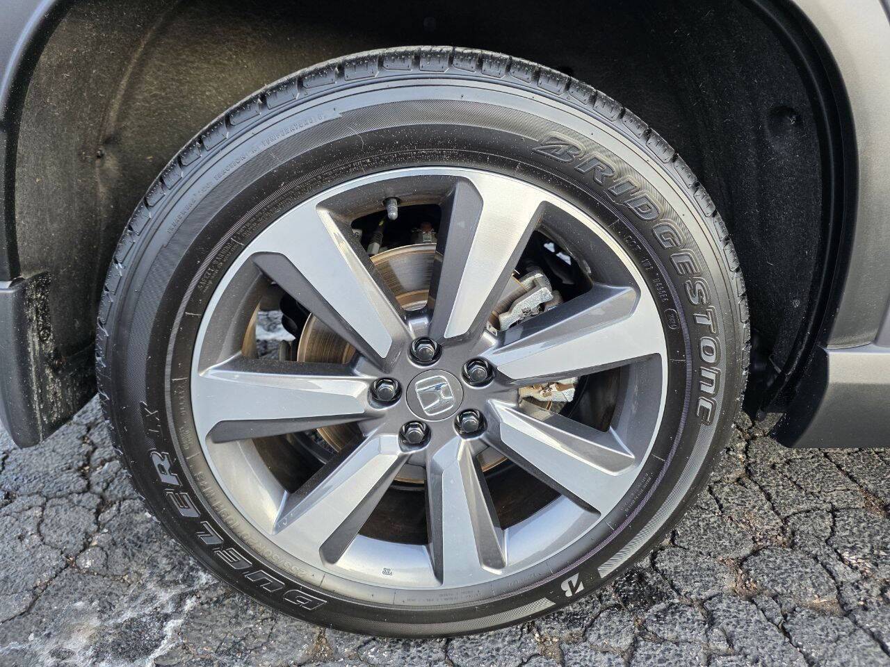 2024 Honda Pilot Touring AWD 4dr SUV Eldridge IA