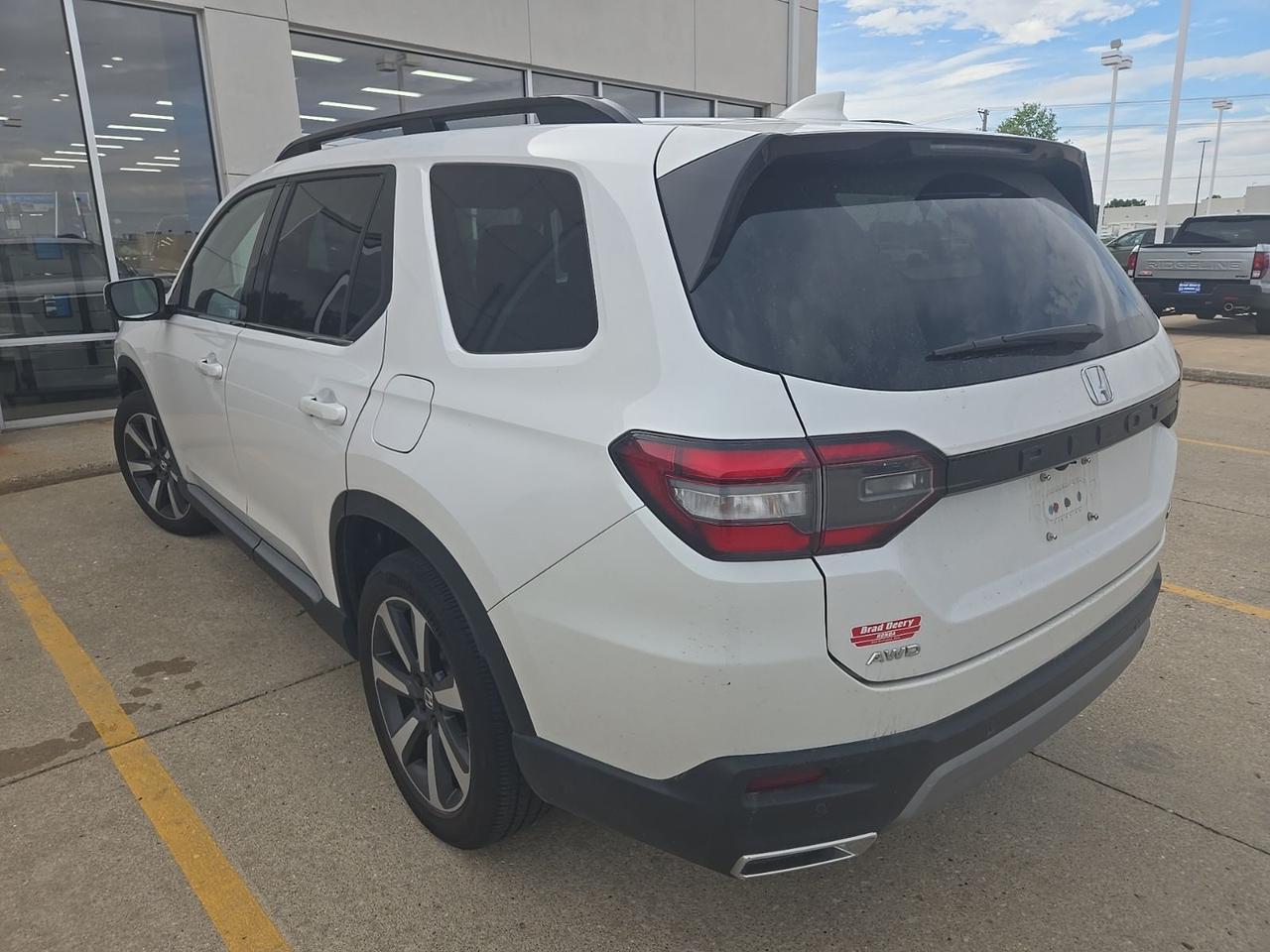 2024 Honda Pilot Touring West Burlington IA