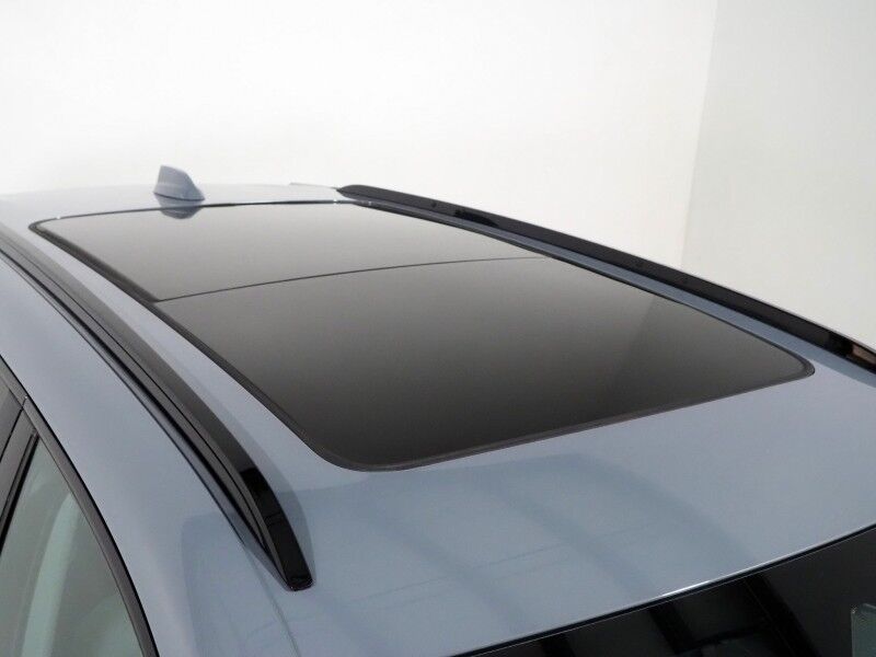 2024 Honda Prologue Touring *NAVIGATION, ADAPTIVE CRUISE, SAFETY ALERTS, BACKUP-CAMERA, PANORAMA MOONROOF, LEATHER, HEATED SEATS, POWER LIFTGATE, 19 INCH ALLOYS, BOSE, WIRELESS CHARGING, ANDROID & APPLE Round Rock TX