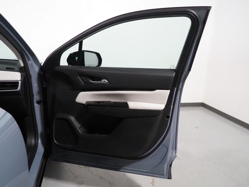 2024 Honda Prologue Touring *NAVIGATION, ADAPTIVE CRUISE, SAFETY ALERTS, BACKUP-CAMERA, PANORAMA MOONROOF, LEATHER, HEATED SEATS, POWER LIFTGATE, 19 INCH ALLOYS, BOSE, WIRELESS CHARGING, ANDROID & APPLE Round Rock TX