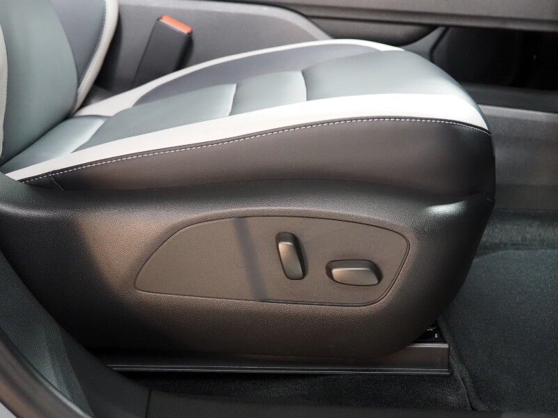 2024 Honda Prologue Touring *NAVIGATION, ADAPTIVE CRUISE, SAFETY ALERTS, BACKUP-CAMERA, PANORAMA MOONROOF, LEATHER, HEATED SEATS, POWER LIFTGATE, 19 INCH ALLOYS, BOSE, WIRELESS CHARGING, ANDROID & APPLE Round Rock TX