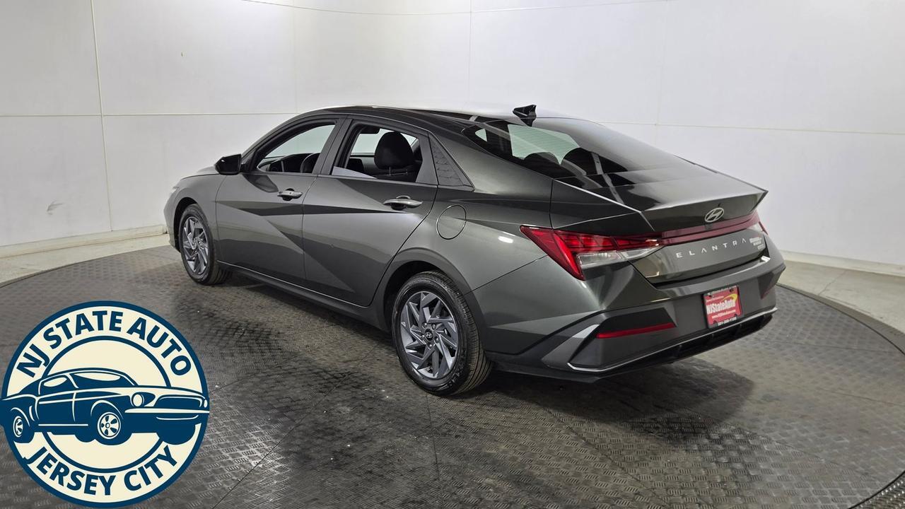 2024 Hyundai Elantra Hybrid Blue Jersey City NJ