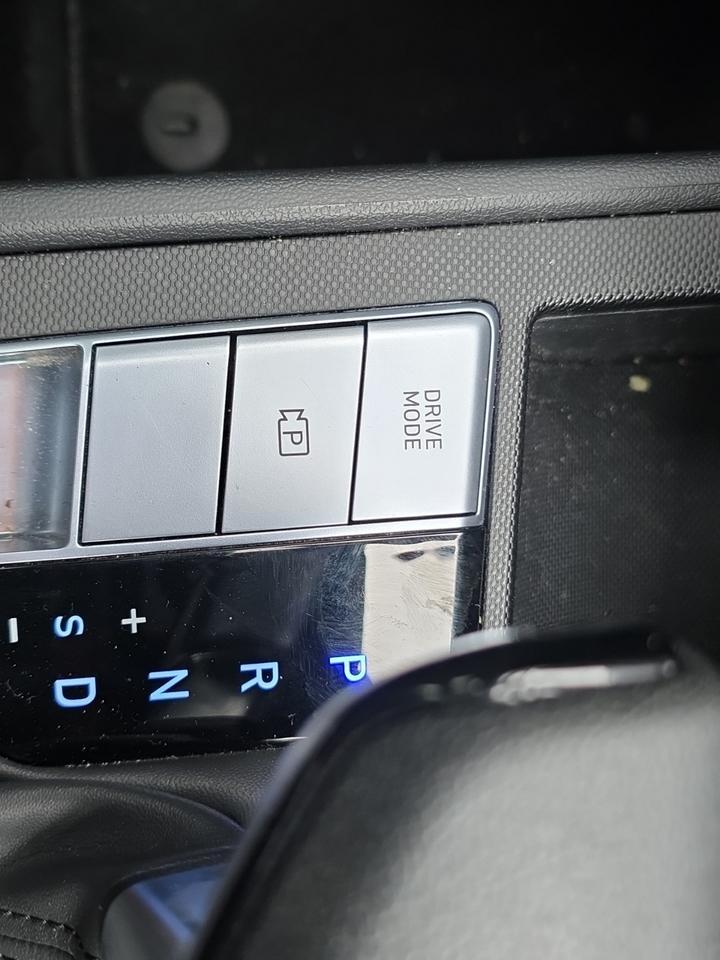 2024 Hyundai Elantra Hybrid Blue Glen Burnie MD