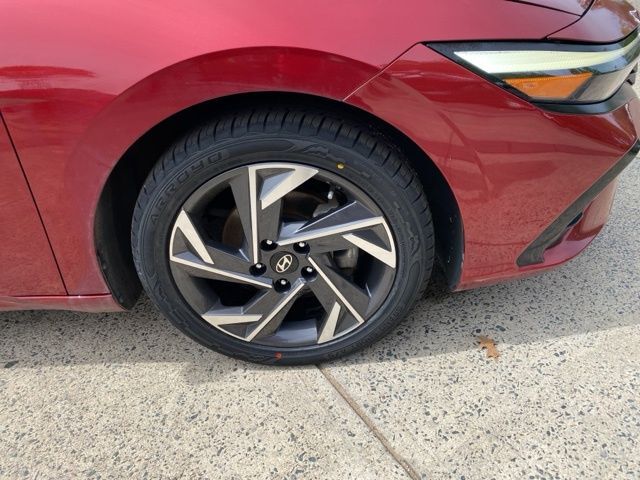 2024 Hyundai Elantra Hybrid Limited Raleigh NC