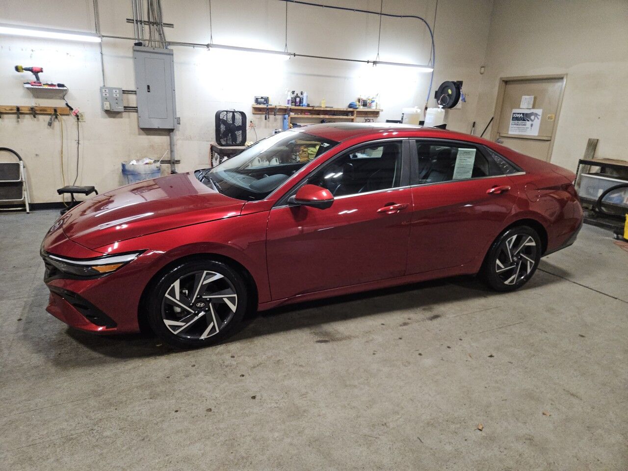 2024 Hyundai Elantra Limited