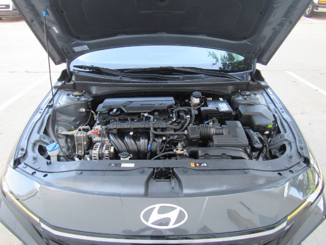 2024 Hyundai Elantra Limited Plano TX