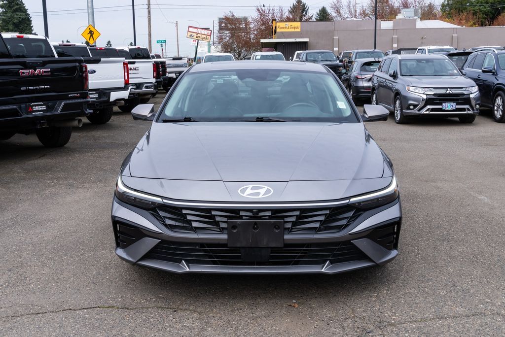 2024 Hyundai Elantra Limited Milwaukie OR